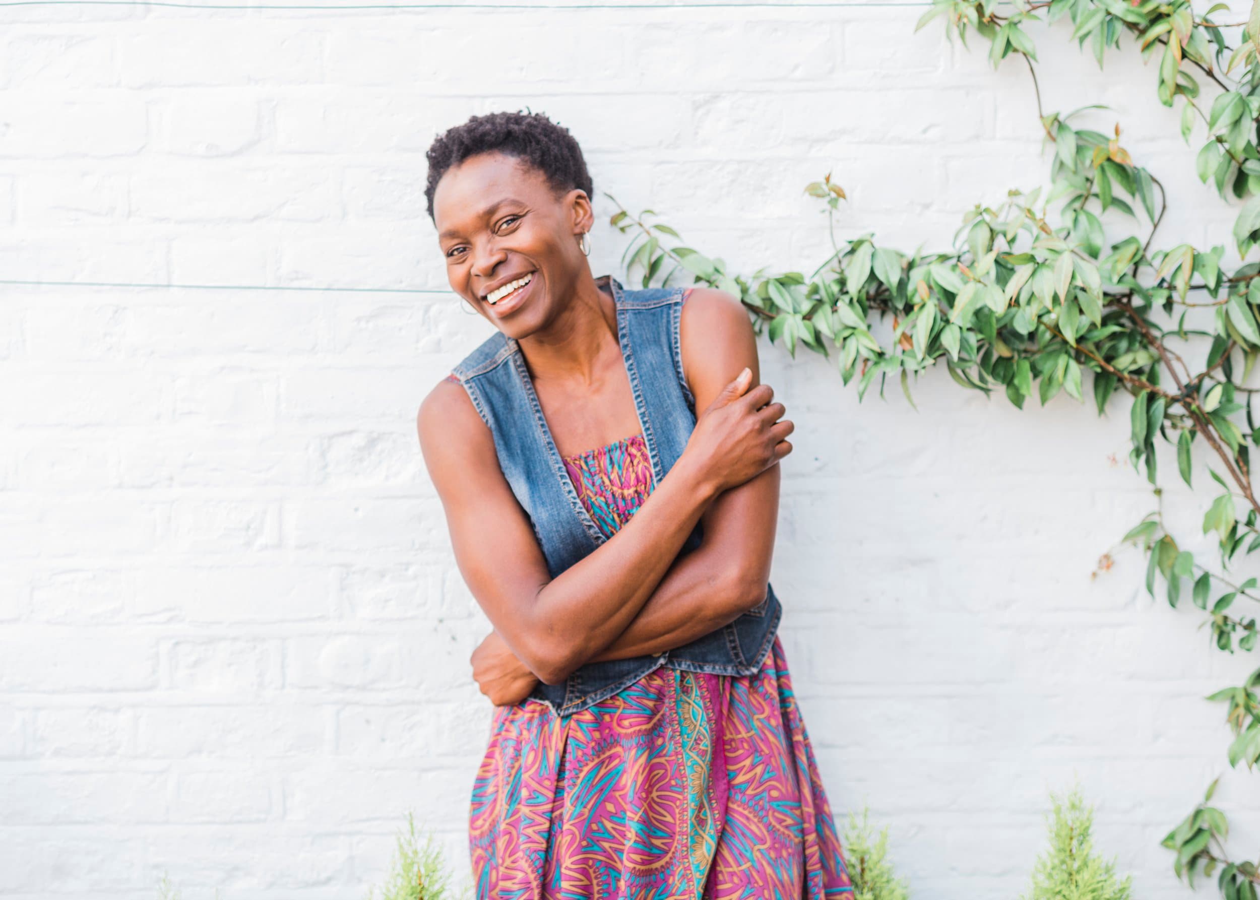Personal branding photography by Razia Jukes — personal branding shoot rakie anola 411